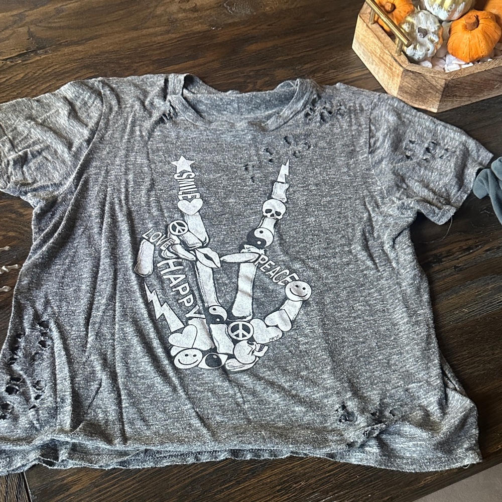 Lauren Moshi Distressed Gray Graphic Tee